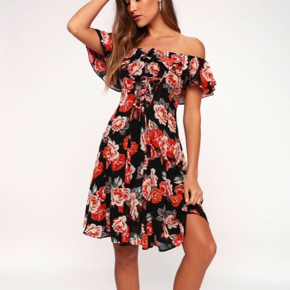 ASTR the label off shoulder floral dress
